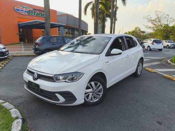 VOLKSWAGEN POLO 1.0 170 TSI COMFORTLINE AUTOMÁTICO VOLKSWAGEN POLO 1.0 170 TSI COMFORTLINE AUTOMÁTICO